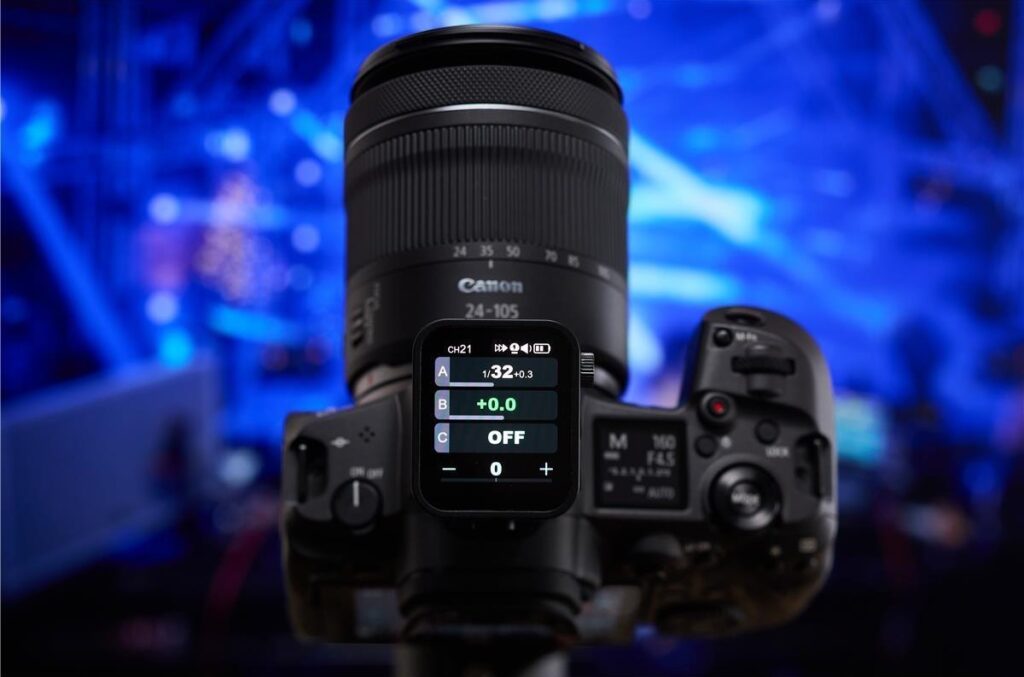 Flashpoint touchscreen-based flash trigger