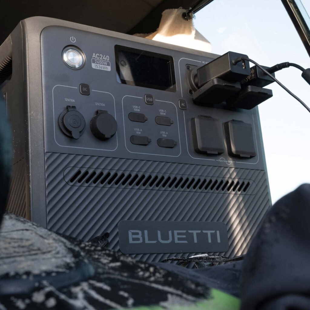Bluetti AC240