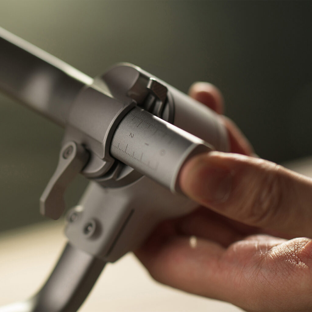 DJI RS 4 Mini Gimbal Stabilizer-8