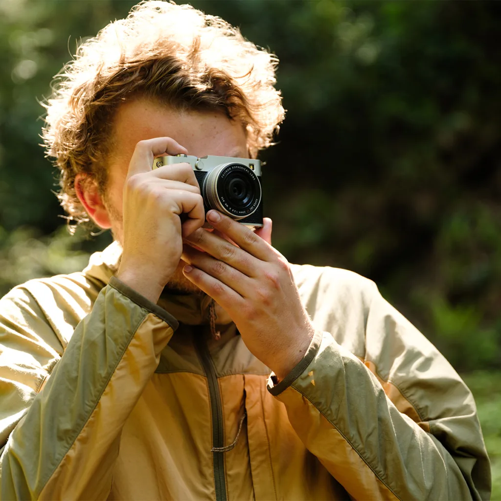 FUJIFILM X-E5 silver lightweight camera for Wildlife Photography