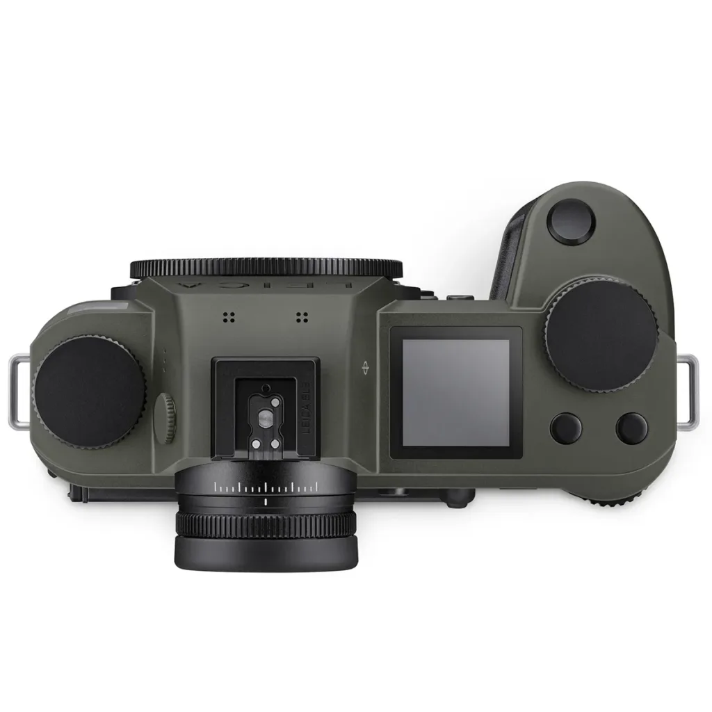 leica-sl3-reporter-mirrorless-camera body 3